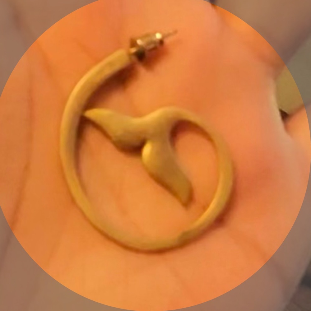 Elegant Gold-Toned Earrings
